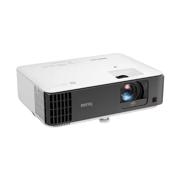  بينكيو TK700STiبروجكتر