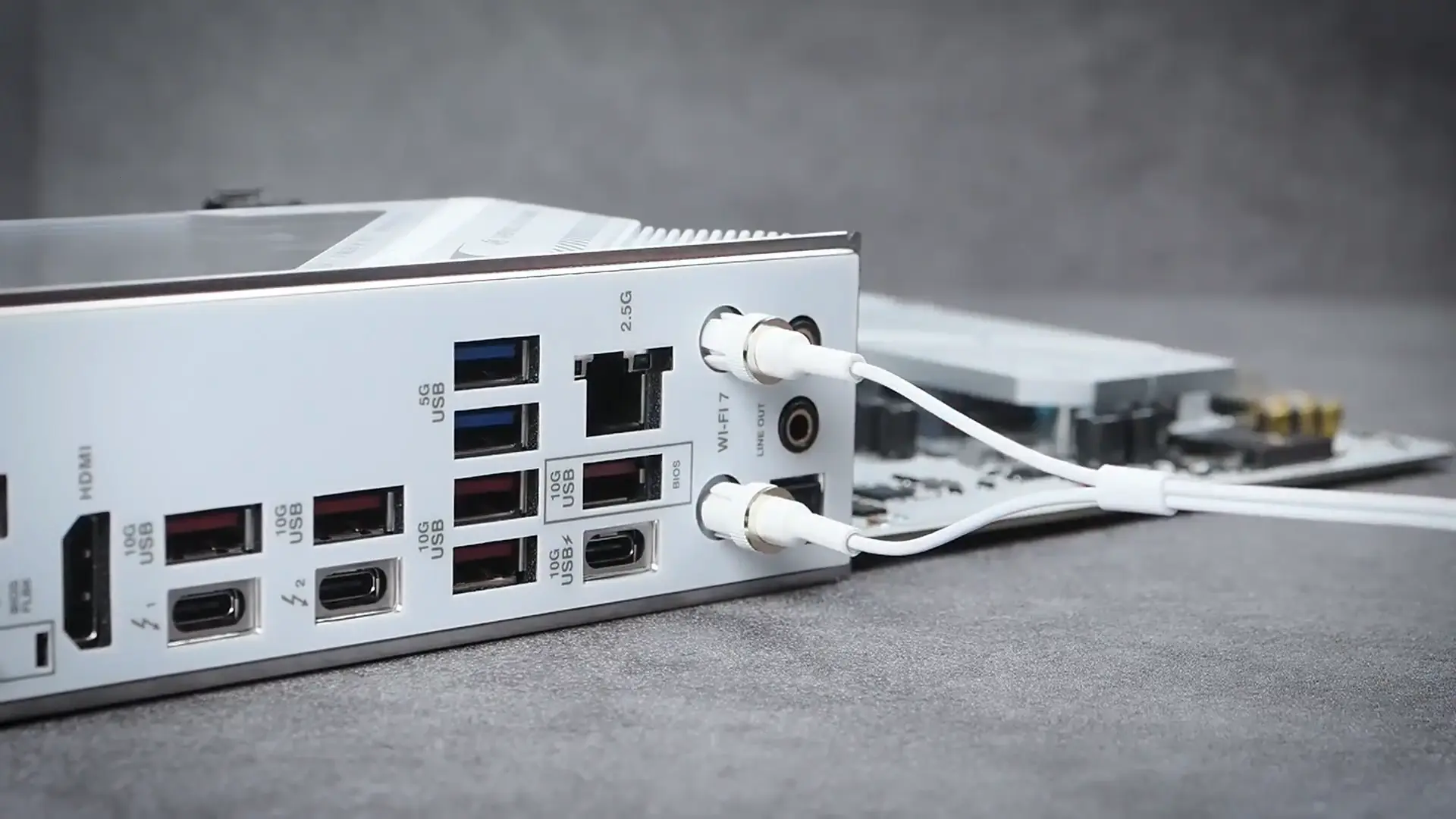 اسوس روج ستريكس Z890-A جيمنج واي فاي