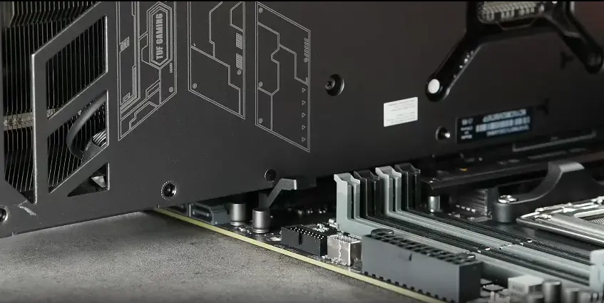 أسوس توف للألعاب بلس