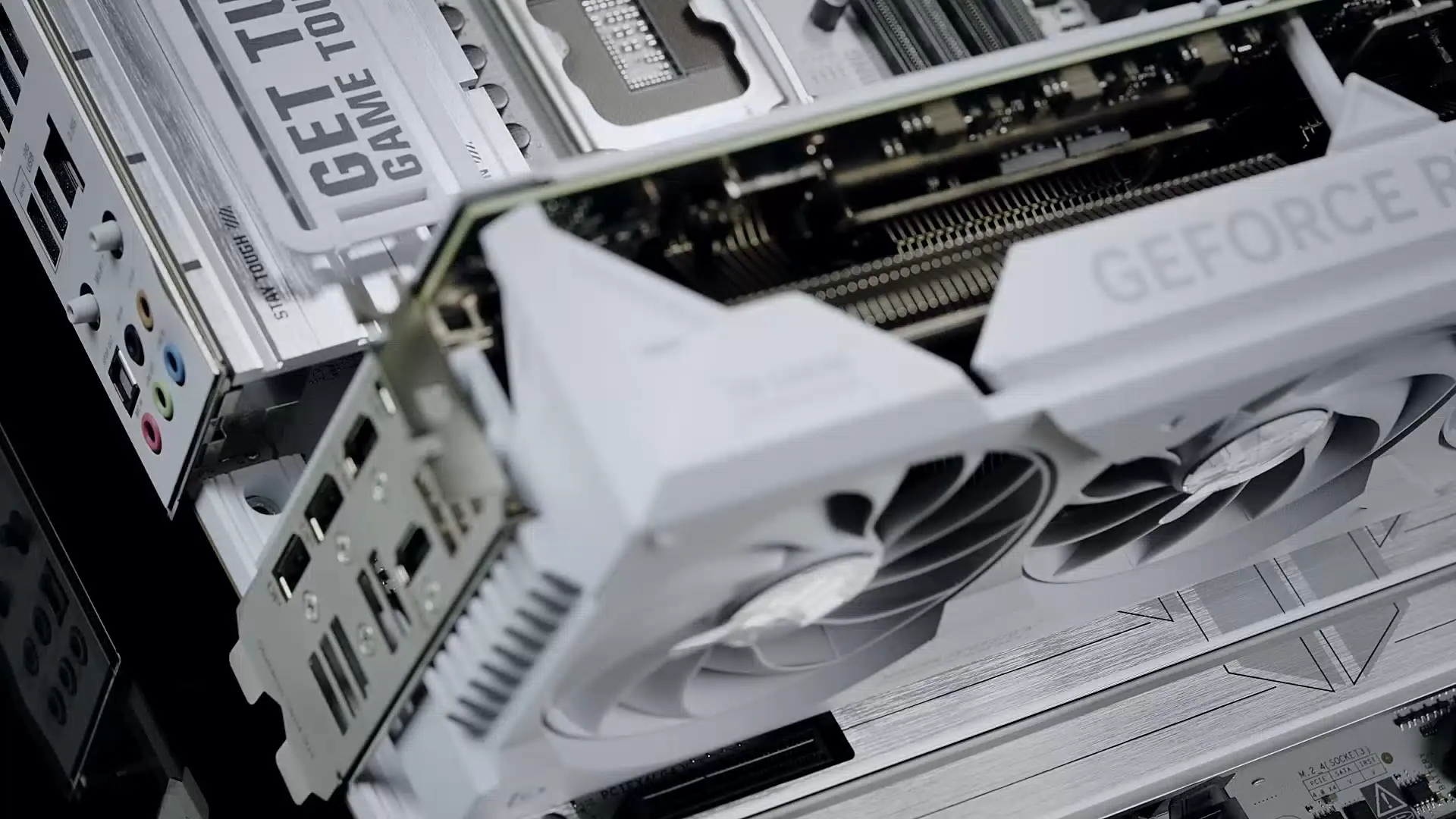 مازر بورد اسوس تاف