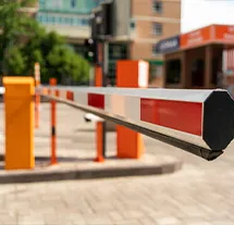 أنظمة مواقف السيارات، بوابات الأفراد، ومحركات البوابات
