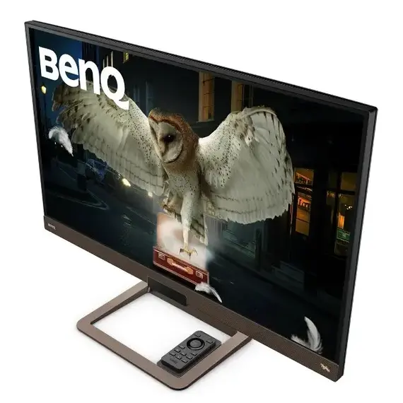 32 inches monitor